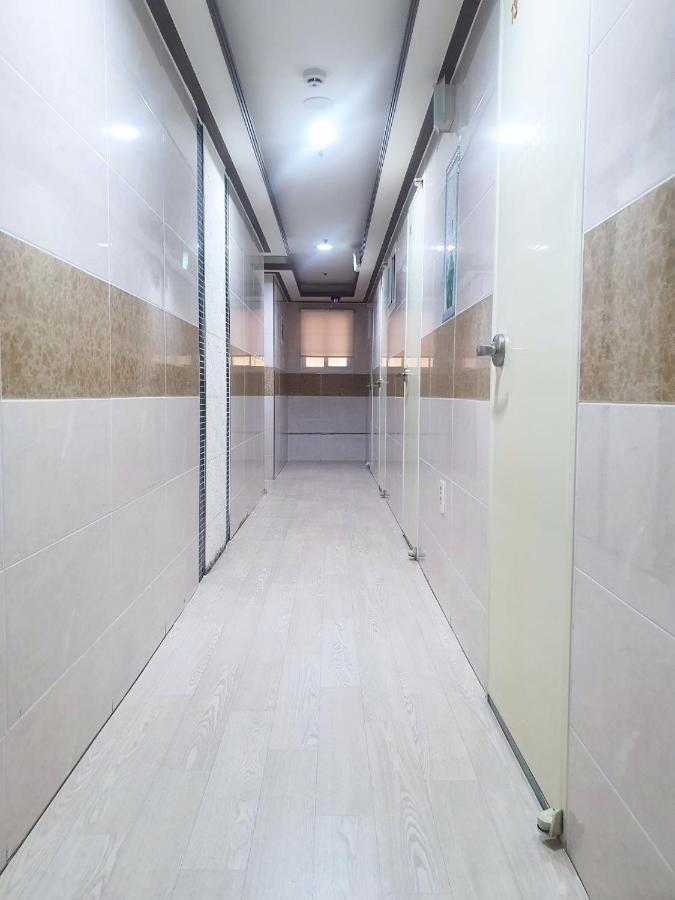 Hub House Livingtel Seul Exterior foto